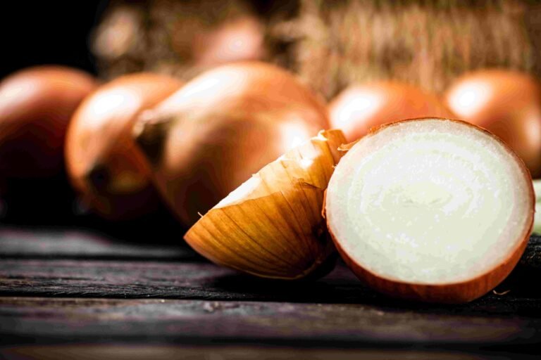 Los Impresionantes Beneficios de la Cebolla: Historia, Variedades y Usos