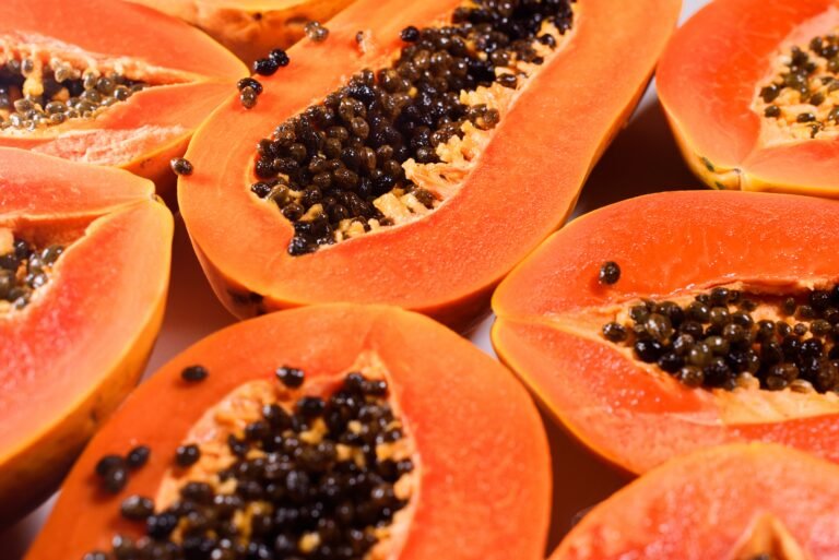 Papaya: El Secreto de Salud Natural para una Mejor Piel, Cabello y Más